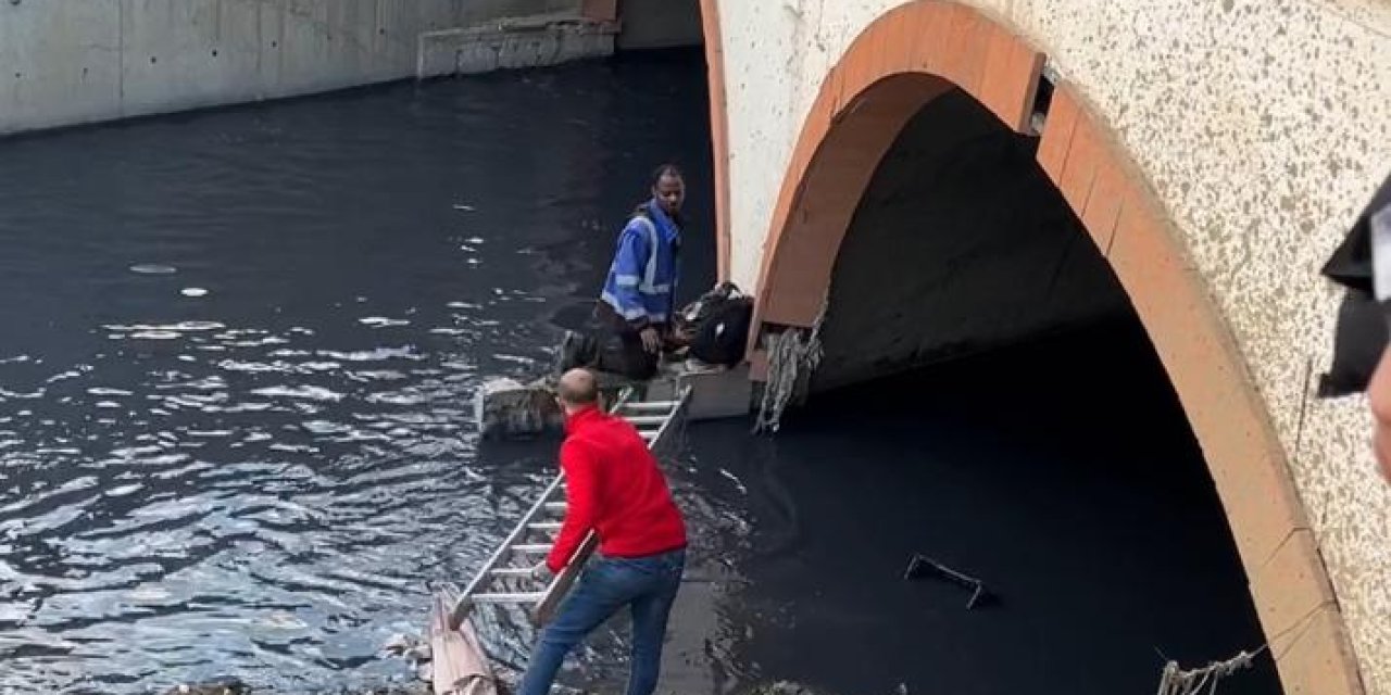 Esenyurt'ta Polisten Kaçarak Dereye Atlayan Şüpheli 4 Saat Sonra Çıkarılabildi