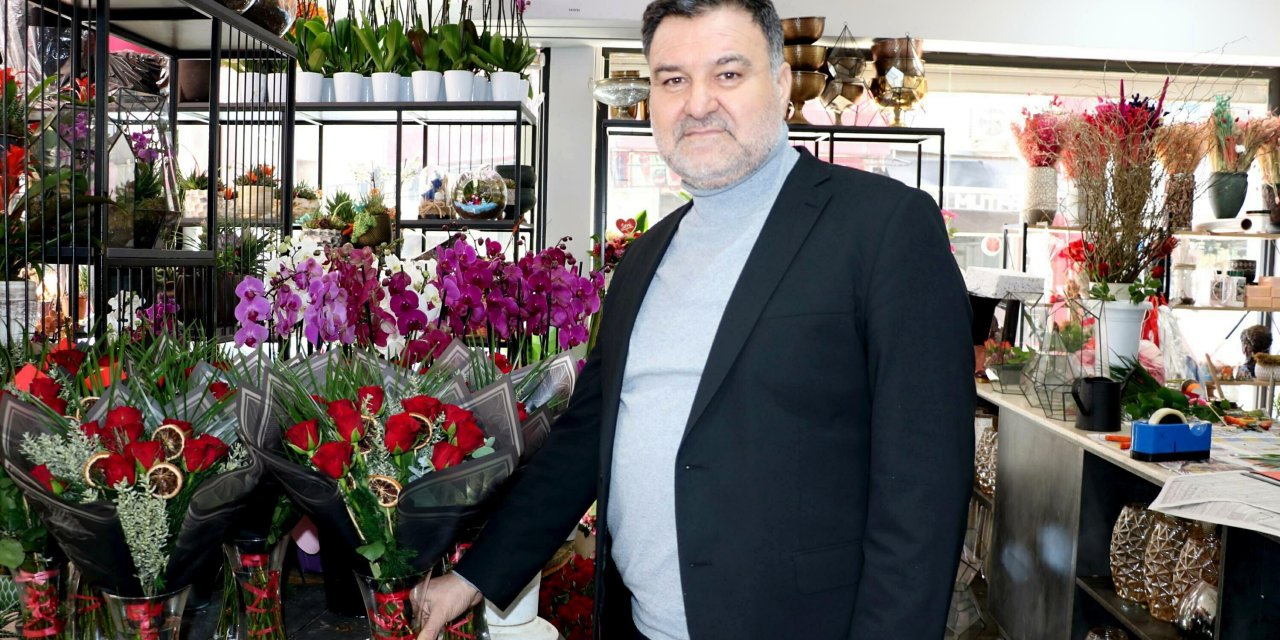 Güller, Sevgililer Günü'nden Erken Açtı; Üretim Düştü
