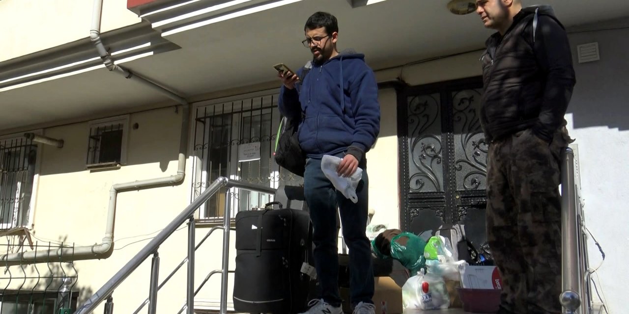 Avcılar’da Polis Gelince Birikmiş Kirasını Ödeyip Evden Ayrıldı