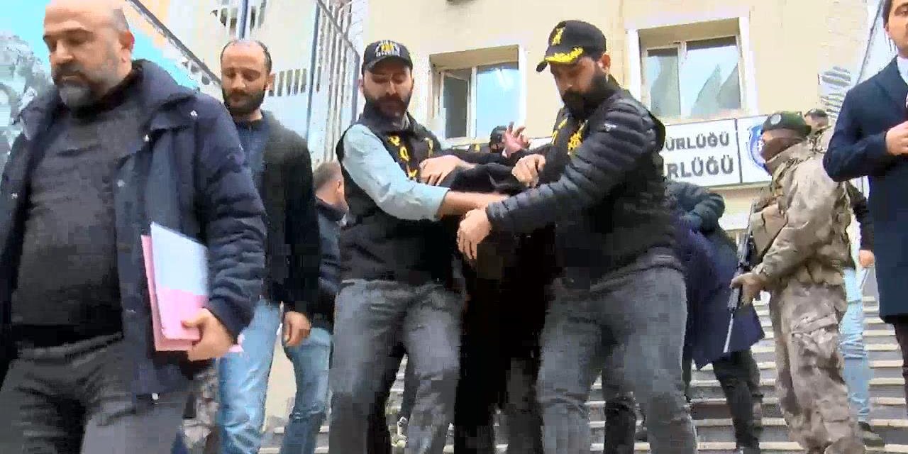 Aziz Yeniay'ın Seçim Çalışması Sırasındaki Saldırıyla İlgili Gözaltına Alınanlar Adliyeye Sevk Edildi - 1