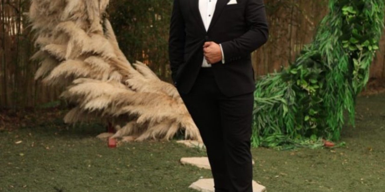 (Ölenin Fotoğrafıyla )kuzey Marmara Otoyolu'nda Taksi Gişelerdeki Beton Bariyere Çarptı: 1 Ölü 1 Yaralı