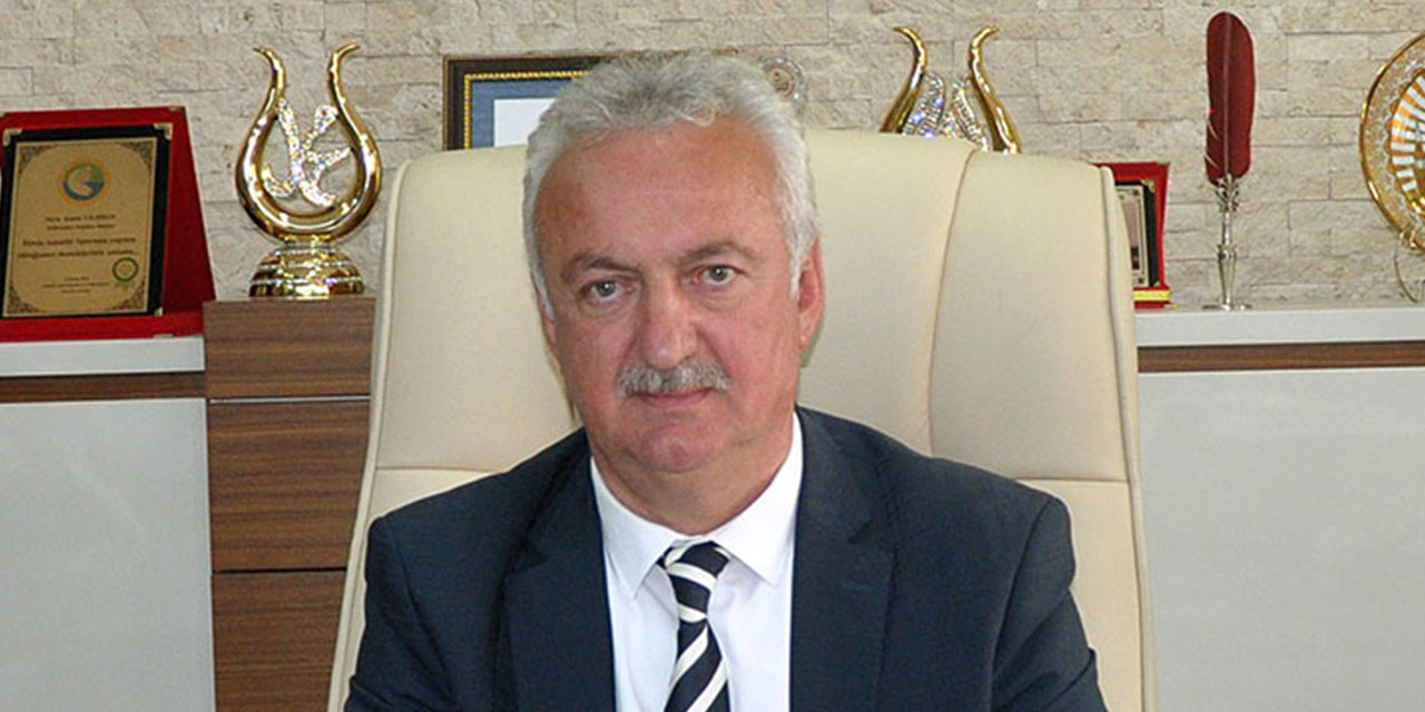 Belediye Başkanı Yıldırım: Kalkandere'de Çay Bahçelerine Yeni Yollar ve Duvarlar Yapılıyor