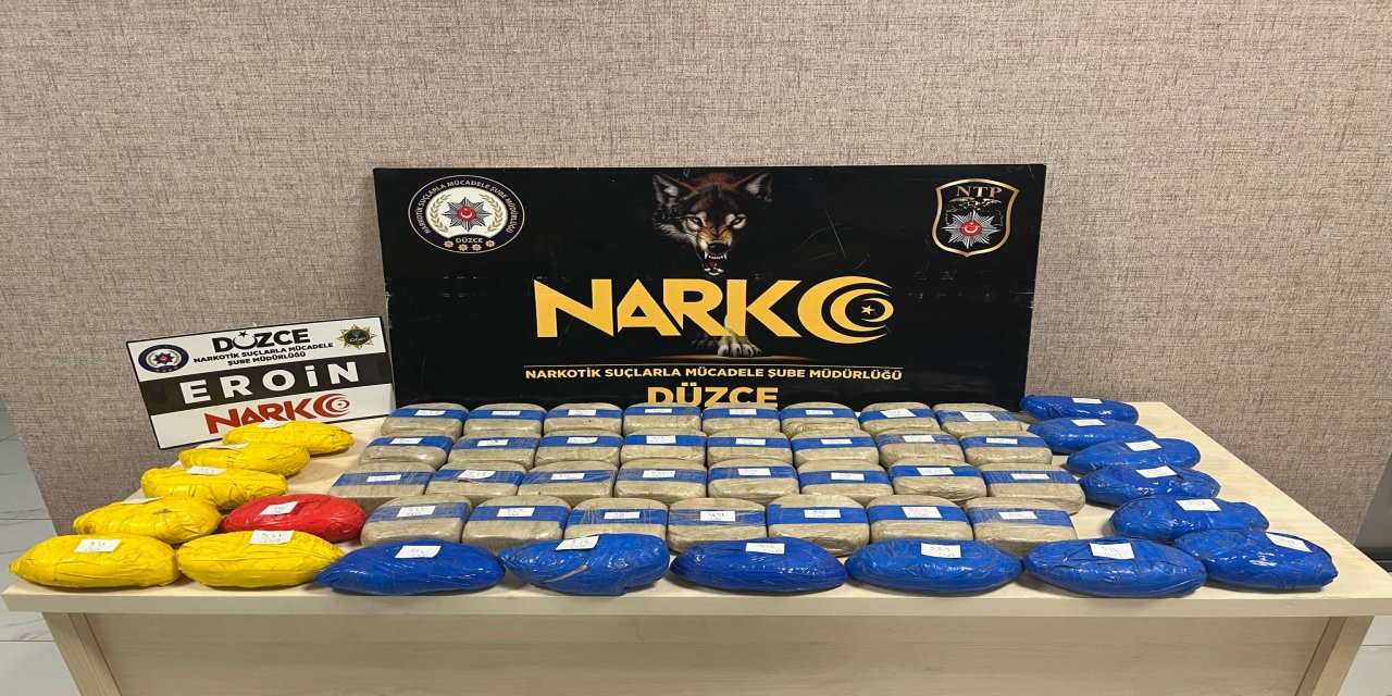 Düzce TIR'ın gizli bölmelerinde 25 kilo eroin ele geçirildi