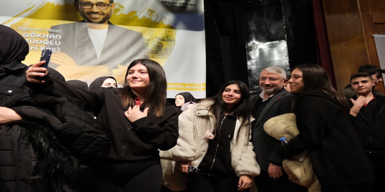 Çorum Belediyesi’nden gençlere motivasyon takviyesi