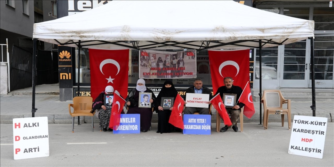 Muşlu aileler evlatlarının yolunu gözlüyor