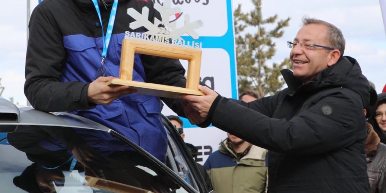 2 Ay Önce Ehliyet Aldı, 2024 Türkiye Ralli Şampiyonu Oldu
