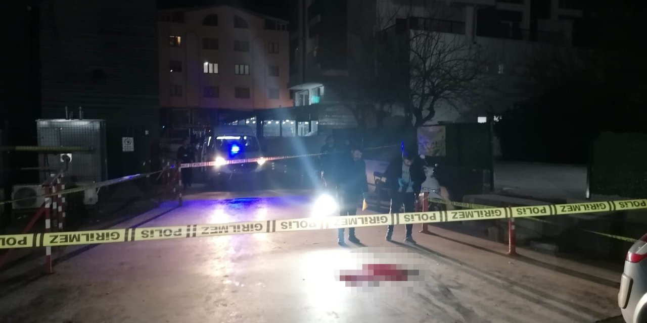 Tüfekle Başından Vurularak Öldürüldü