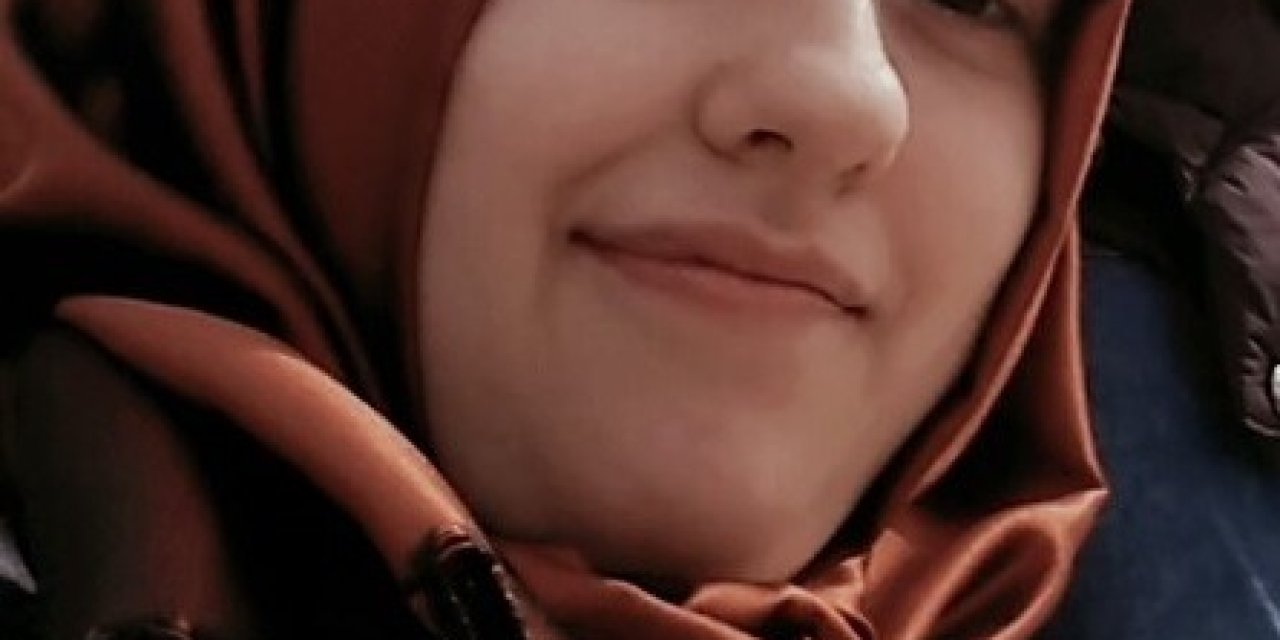 Yolun Karşısına Geçmek İsteyen Serap, Otomobilin Çarpmasıyla Öldü