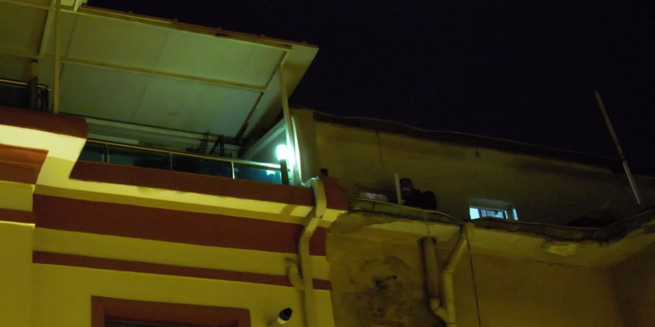 Yalnız Yaşadığı Çatı Katındaki Evinde Ölü Bulundu
