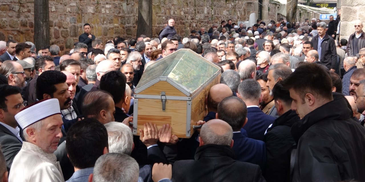 Kocaeli Bilal Erdoğan, Kocaeli'de Cenazeye Katıldı