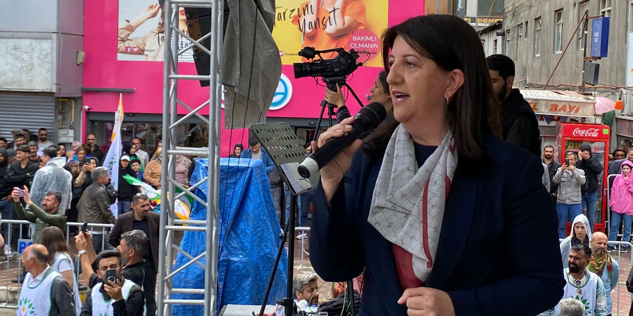 HDP Eş Genel Başkanı Pervin Buldan: 50 artı 1’i Erdoğan rüyasında görecek. 1 oy Yeşil Sol'a, 1 oy Kılıçdaroğlu'na