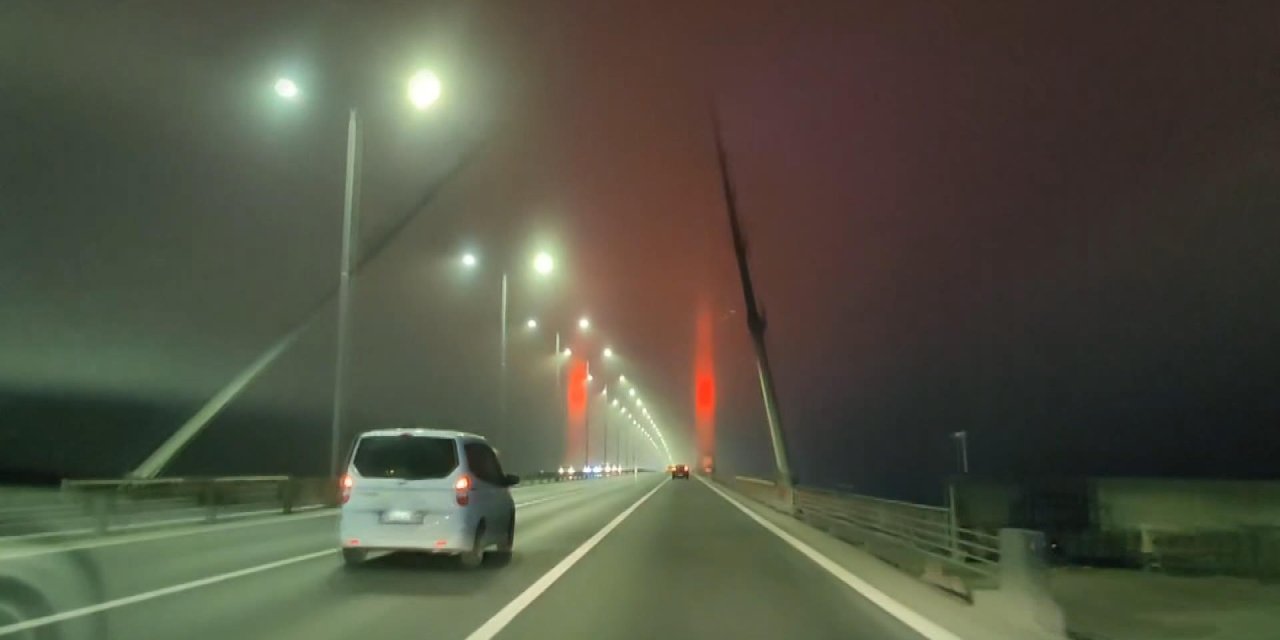 İstanbul'da Sis Etkili Oluyor