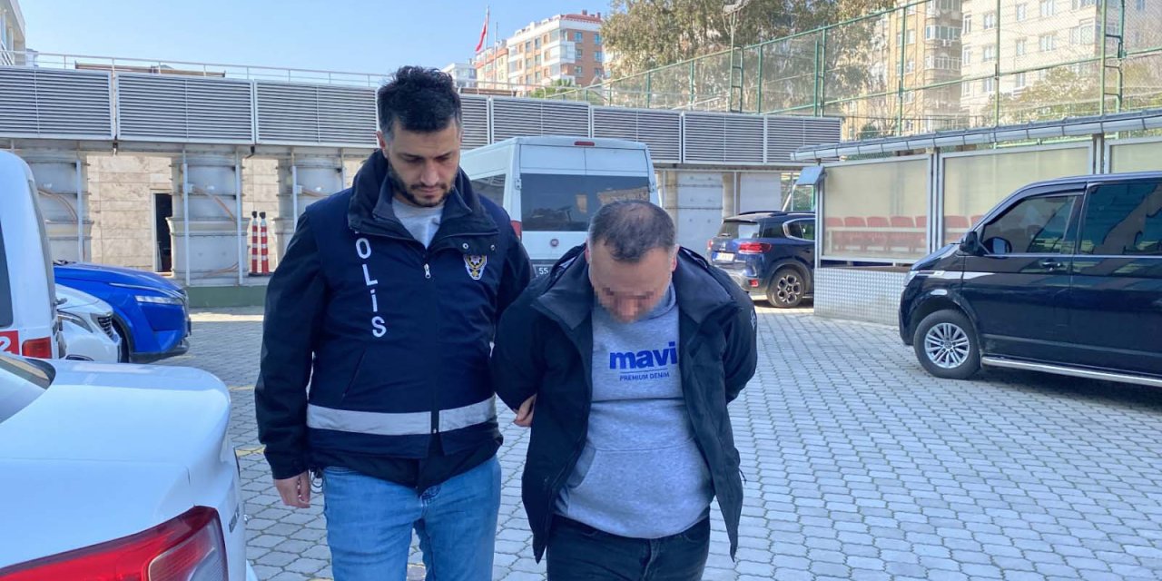Samsun'da İş Yerinden Telefon Çalan Şüpheliye Gözaltı