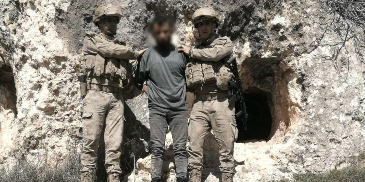 Eşini Ve 2 Akrabasını Öldürdü, Mağarada Yakalandı