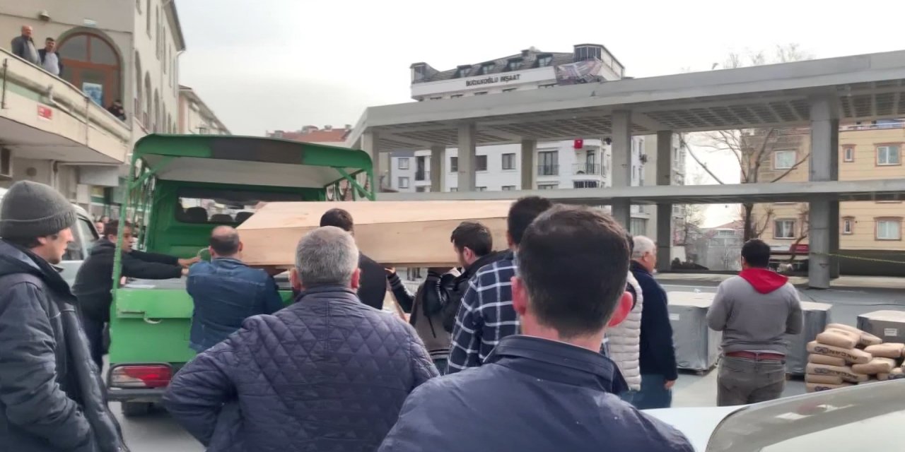 Beylikdüzü’nde Asansör Boşluğuna Düşen İşçi Öldü