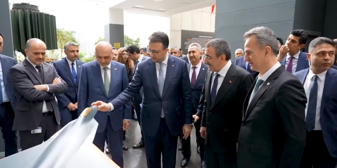 Cumhurbaşkanı Yardımcısı Yılmaz, Aselsan'ı Ziyaret Etti