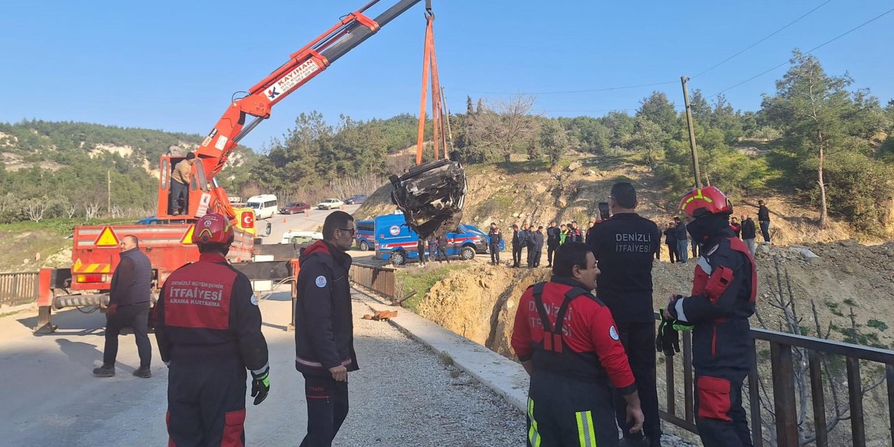 Dere Yatağına Uçan Otomobil Yandı, Sürücü Öldü