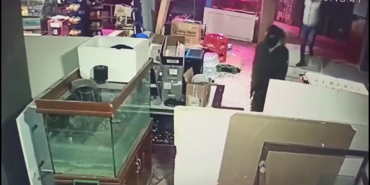 Kağıthane'de Kafeye Düzenlenen Silahlı Saldırının Arkasında Anacur Çetesi Çıktı