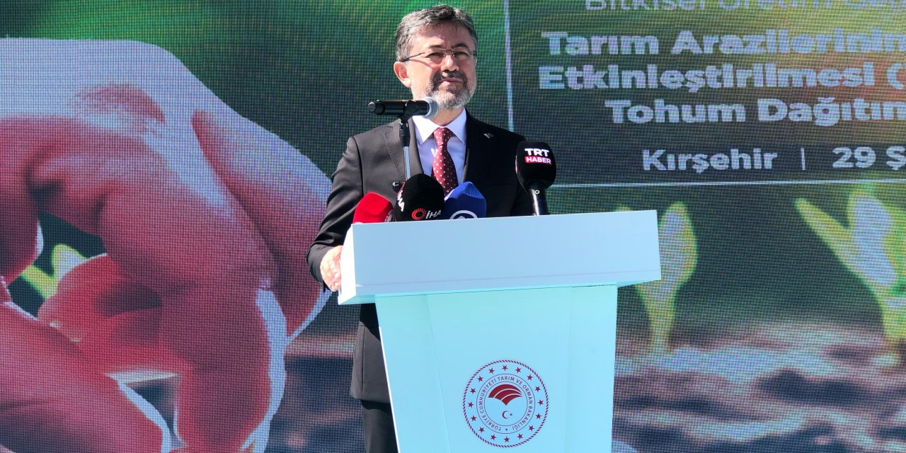 Bakan Yumaklı: Türkiye'de 100 Kilogram Tohum Kullanılıyorsa 97'si, Bu Memleketten