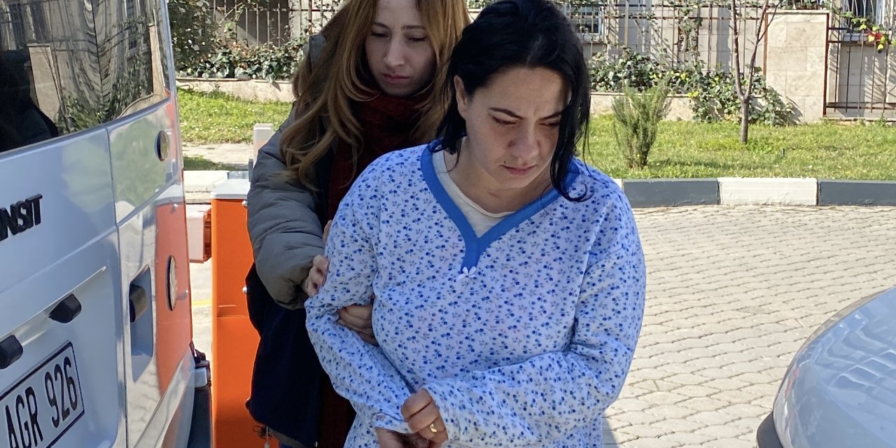 Erkek Arkadaşını Kalbinden Bıçaklayan Kadın Tutuklandı