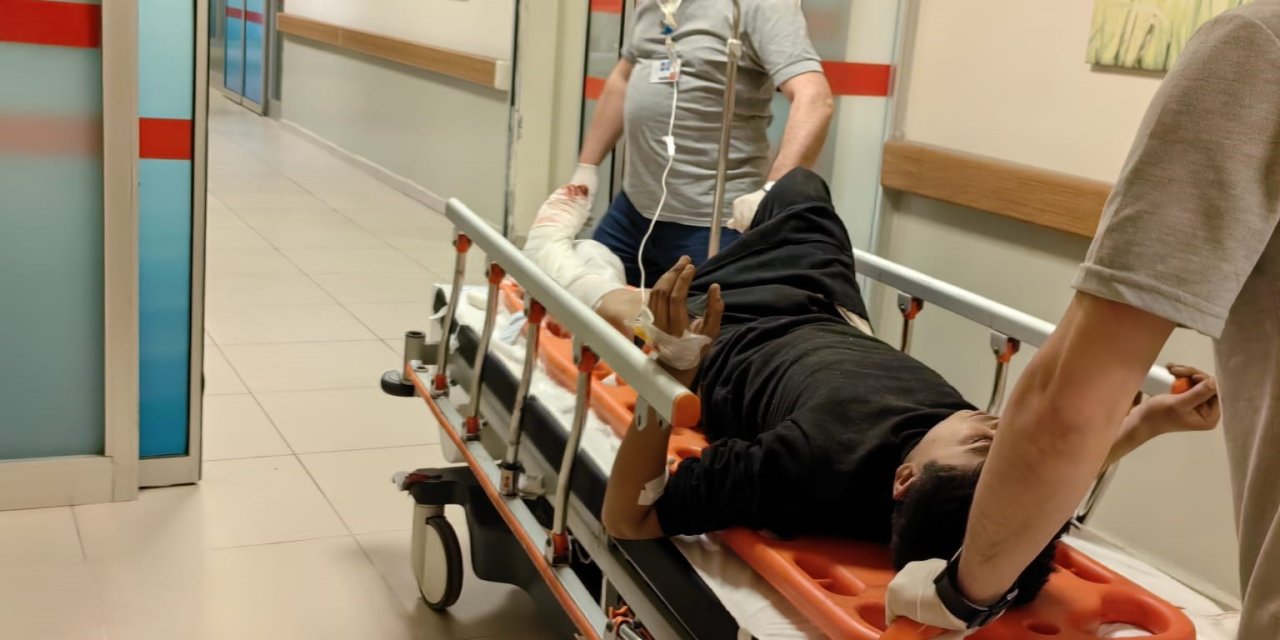 Atölyede Devrilen Kerestelerin Altında Kalan 15 Yaşındaki  İyat Yaralandı