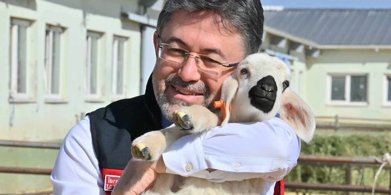 Bakan Yumaklı: Türkiye'de 100 Kilogram Tohum Kullanılıyorsa 97'si, Bu Memleketten (2)