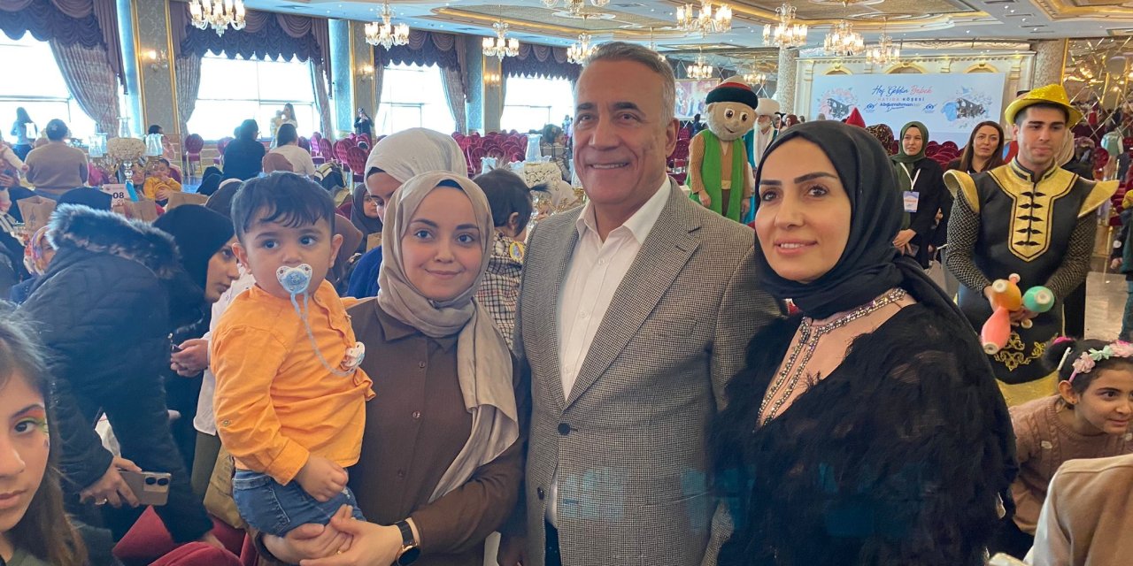 Sultangazi’de 'Hoş Geldin Bebek' Programı: 300 Anne Ve Bebek Bir Araya Geldi