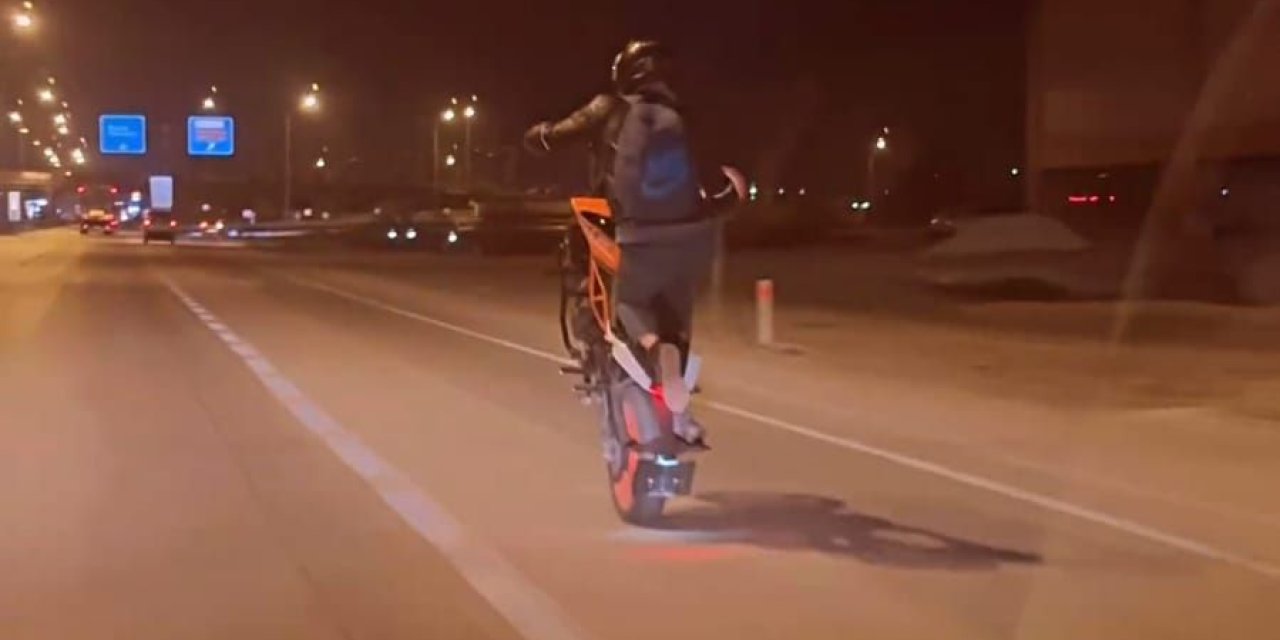 Motokuryenin, Tek Teker Üzerinde Tehlikeli Yolculuğu Kameralarda