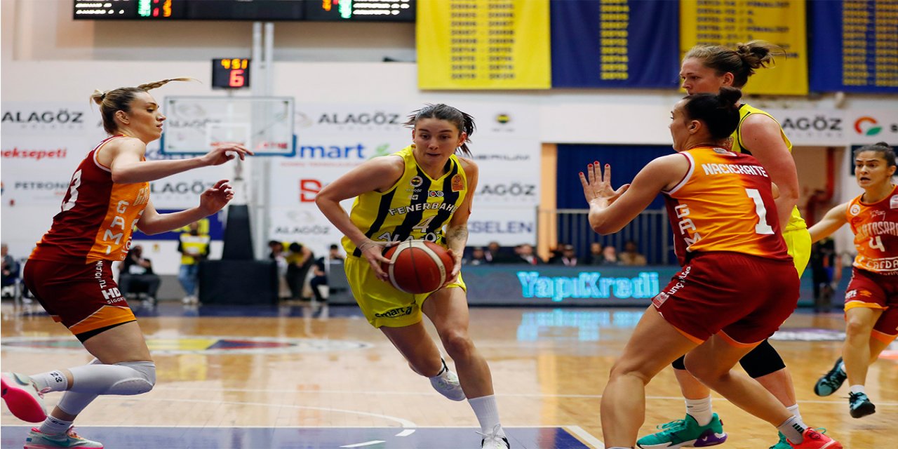 Fenerbahçe'de Olcay Çakır Turgut ile yollar ayrıldı