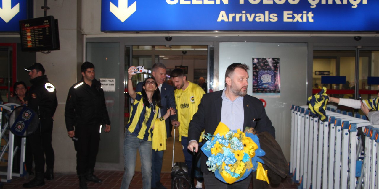 Fenerbahçe, Adana'dan Mersin'e Geçti