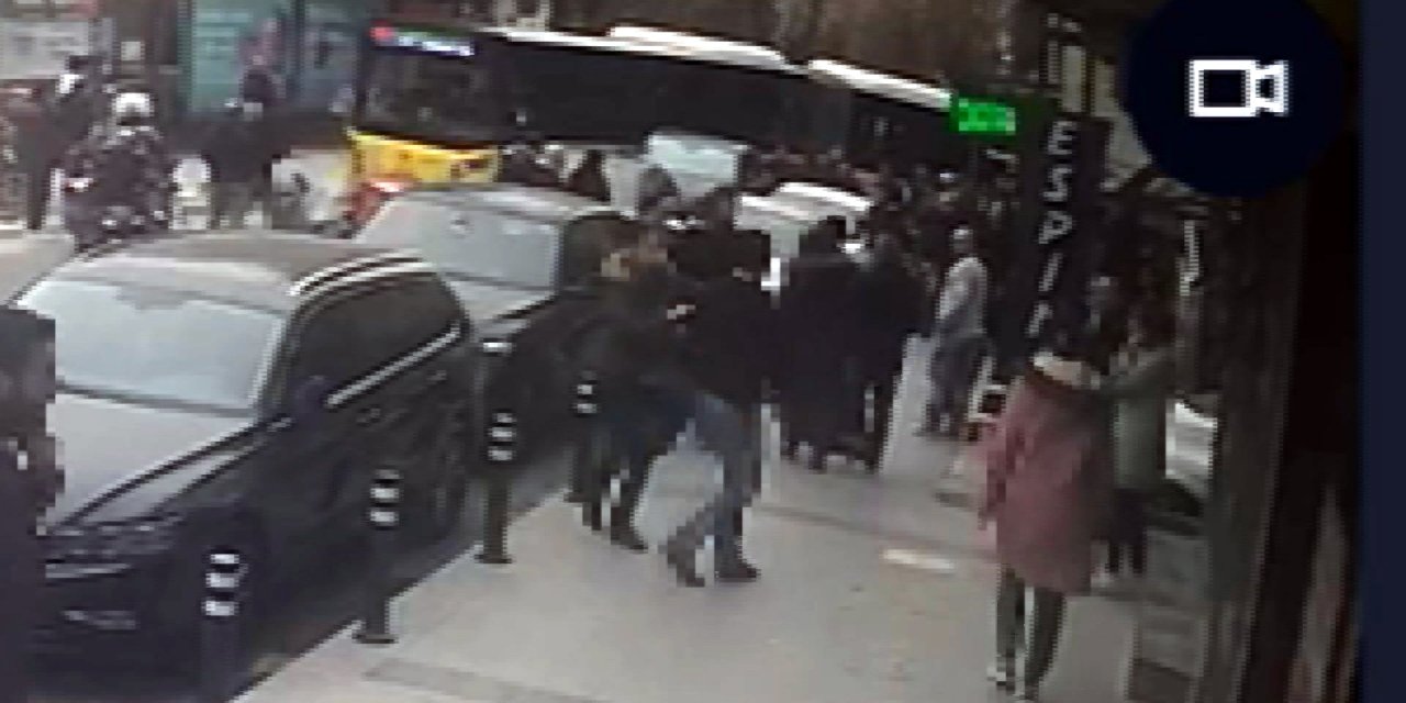 Avcılar'da Yol Verme Tartışmasında Doktoru Yaralayan Yumruk