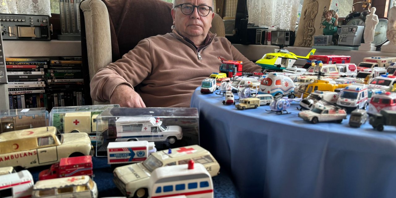 Emekli Doktorun Oyuncak Ambulans Koleksiyonu