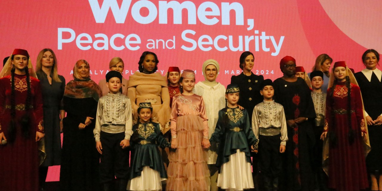 Emine Erdoğan: Dünya Liderleri Hangi Gerekçeyle Sessiz Kalabiliyor