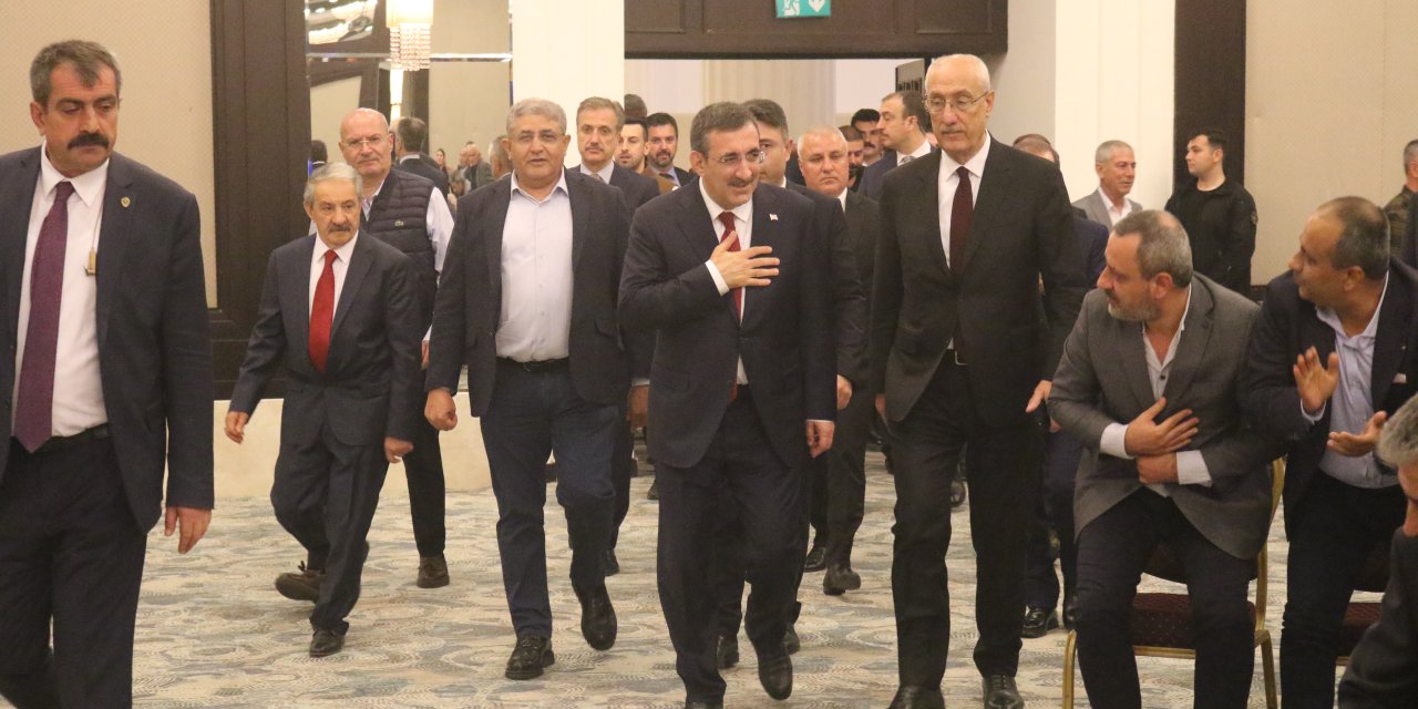 Cevdet Yılmaz: Ekonomimiz Tarihinde İlk Kez 1 Trilyon Dolar Seviyesini Geçti