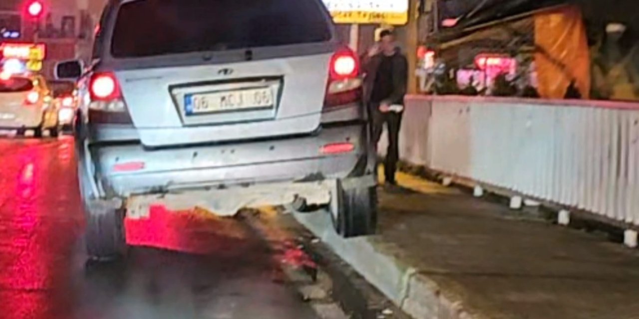 Alkollü Sürücünün, Trafiği Tehlikeye Soktuğu Anlar Kamerada