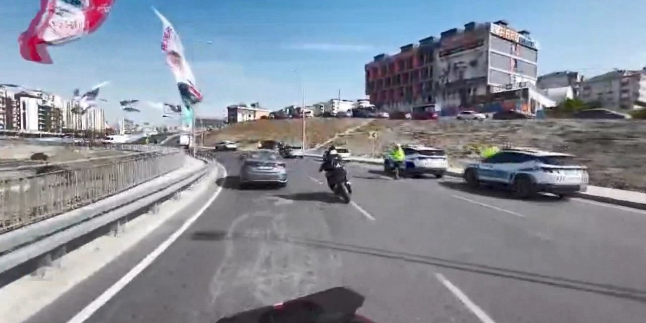 Beylikdüzü’nde 'Dur' İhtarına Uymayarak Kaçan Motosikletliye 43 Bin 609 Lira Para Cezası