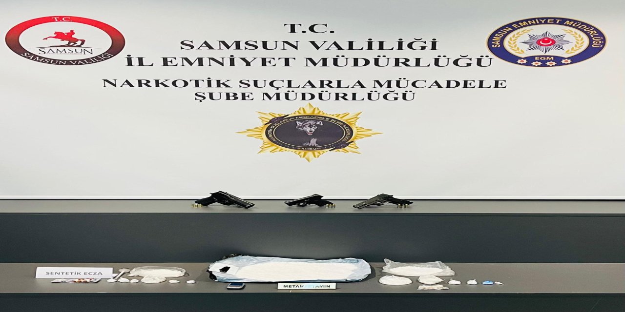 Otel Odasında Uyuşturucu Satışına 4 Gözaltı