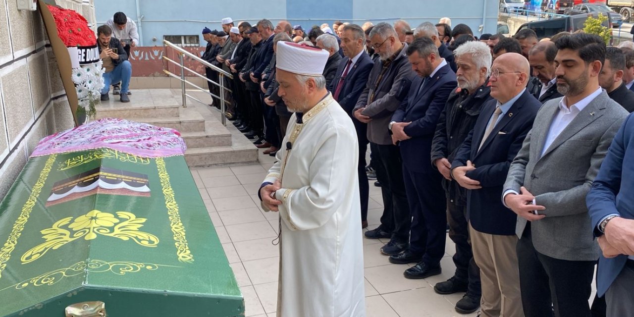 İstinat Duvarı Dibinde Ölü Bulunmuştu; Hande Yüksekten Düşmüş