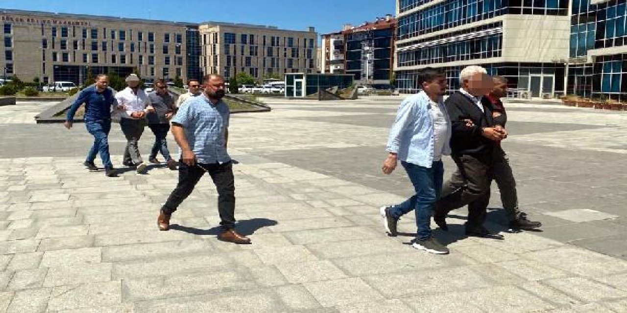 Müşteri Alma Tartışmasında Meslektaşını Öldüren Taksiciye Müebbet, Babasına 12 Yıl Hapis