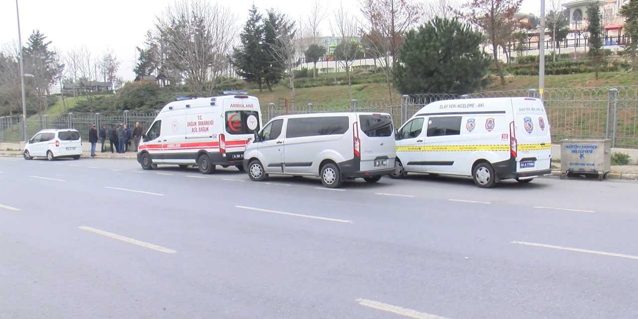 Otomobilde Başında Vurulmuş Halde Bulundu