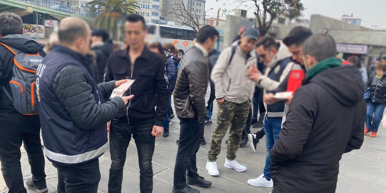 İstanbul - İstanbul’da Kaçak Göçmen Operasyonu: 545 Kişi Yakalandı