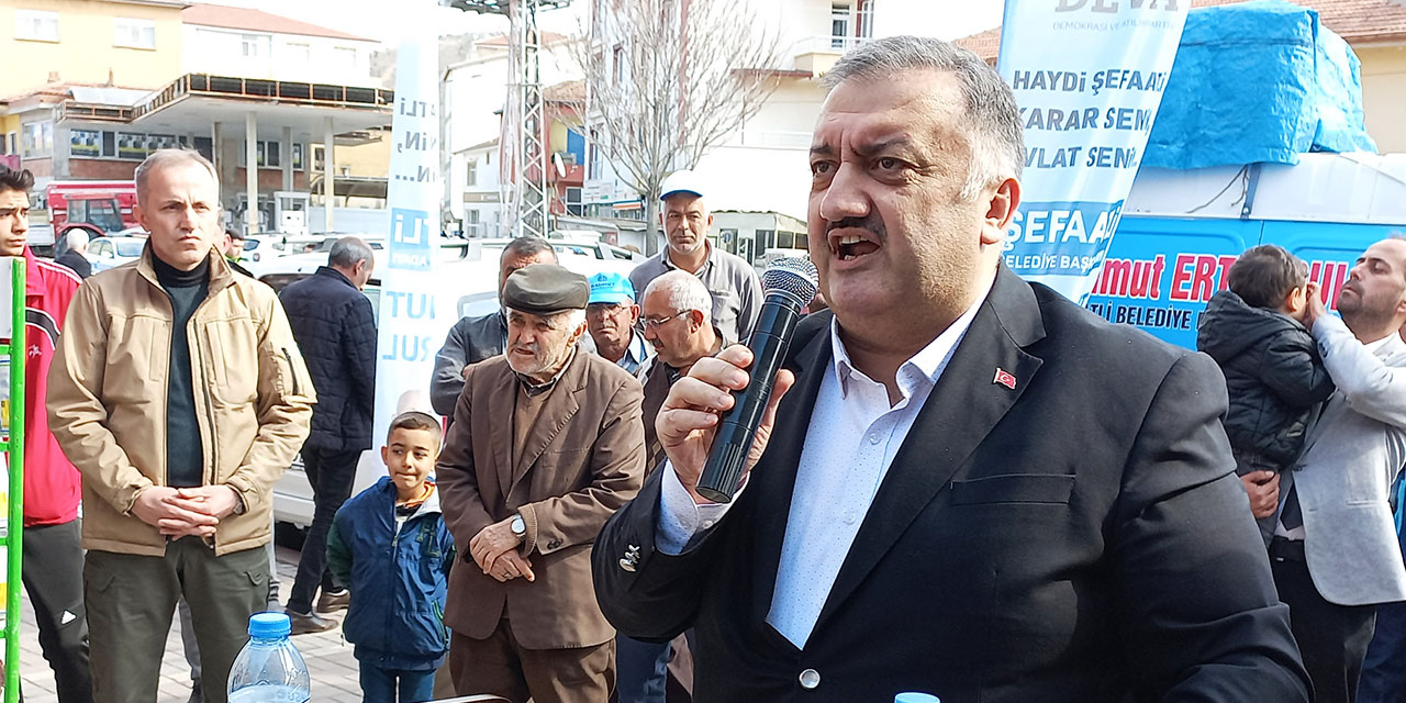 DEVA Partili Karal’dan Kurum’a tepki: Geçen seçimde ya Sisi ya Mursi dediniz ama gittiniz Sisi’yle kucaklaştınız, yeter kardeşim