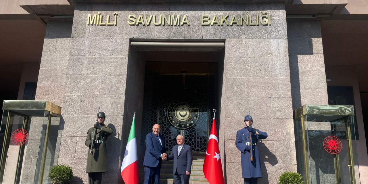 Bakan Güler, İtalyan Mevkidaşı İle Görüştü