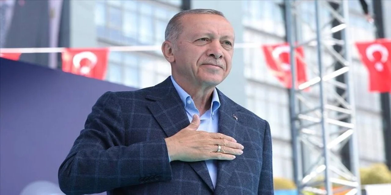 Cumhurbaşkanı Erdoğan: Türkiye Yüzyılı'nın eşiğinde geleceğe doğru adım attığımız o tarihi günün arifesindeyiz