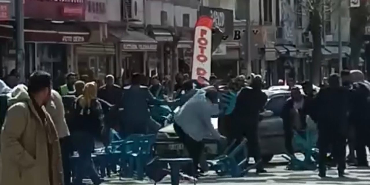 Husumetli Aileler Arasında Kavga: 6 Yaralı; O Anlar Kamerada