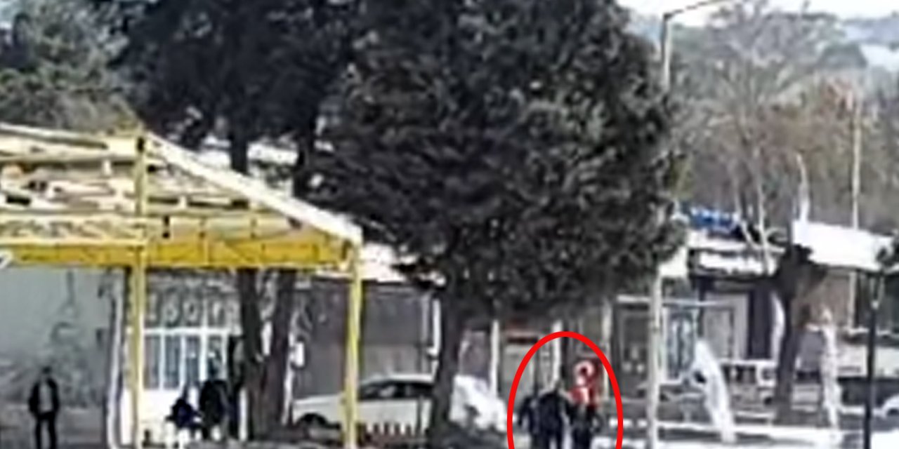 Seçim Çalışmasında Üzerine Ağaç Devrilen Başkan Adayının Ayağı Kırıldı (2)