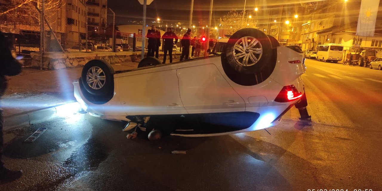 Taksiye Çarpıp Takla Atan Otomobilin Alkollü Sürücüsü Hafif Yaralandı