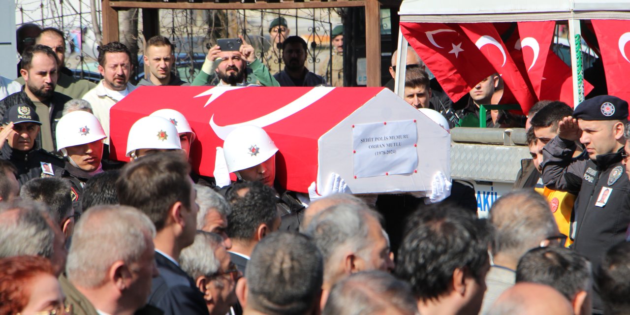 Samsun'da Şehit Polis, Son Yolculuğuna Uğurlandı