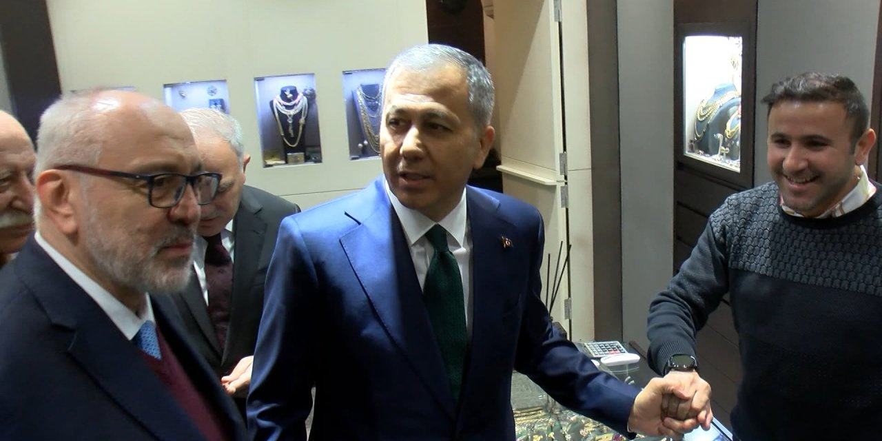 İstanbul-bakan Yerlikaya Mısır Çarşısı Ve Kapalı Çarşı'yı Ziyaret Etti