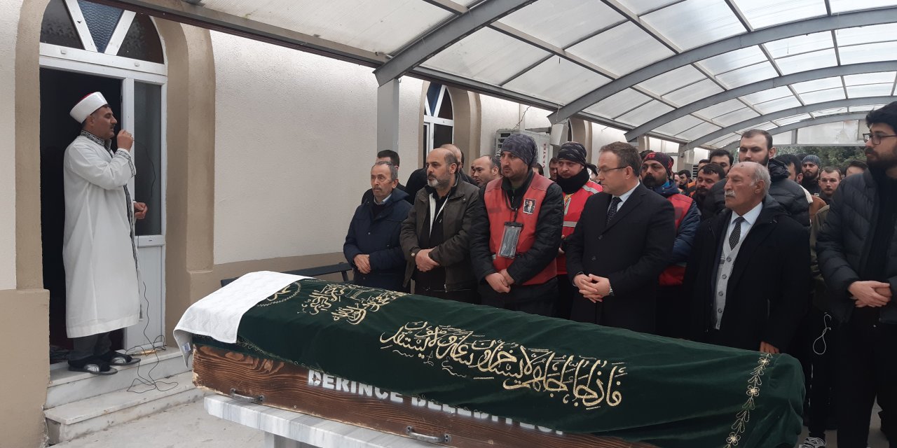 Tır'la Çarpıştığı Kazada Ölen Motokurye Toprağa Verildi